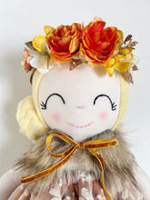 Cargar imagen en el visor de la galería, Hazel - Handmade heirloom doll